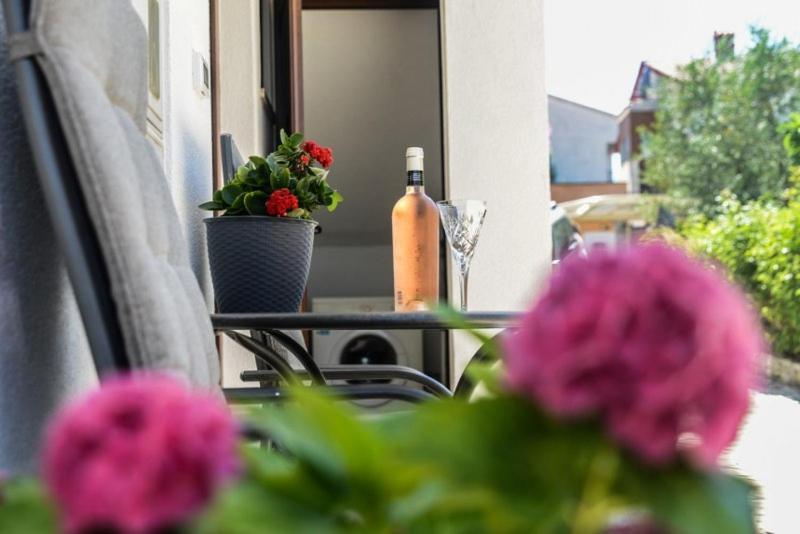 Modern Getaway Studio For Two Rovinj Buitenkant foto